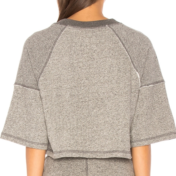 NWT Beyonce's IVY PARK two tone crop top - Picture 2 of 8